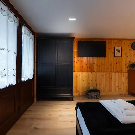 Dolf - Ombrosa Isola (Macerata)